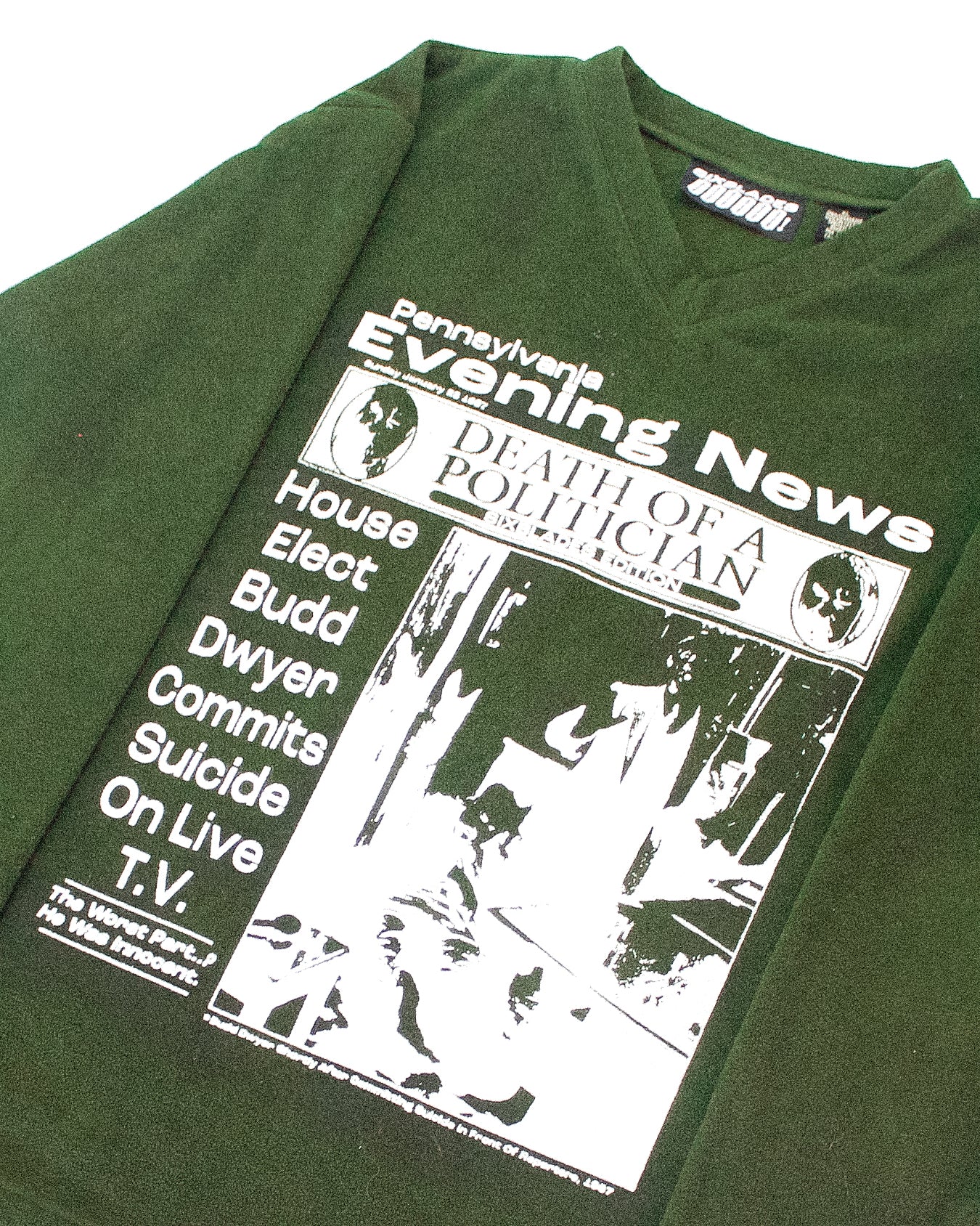 "PENNSYLVANIA EVENING NEWS//DIE LIKE DWYER" Heavyweight Fleece Sweater (XL)