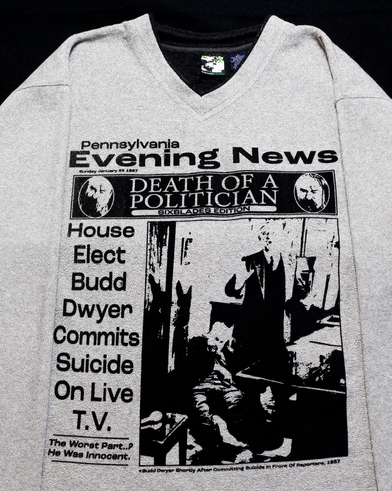 "PENNSYLVANIA EVENING NEWS//DIE LIKE DWYER" Heavyweight Fleece Sweater (L)