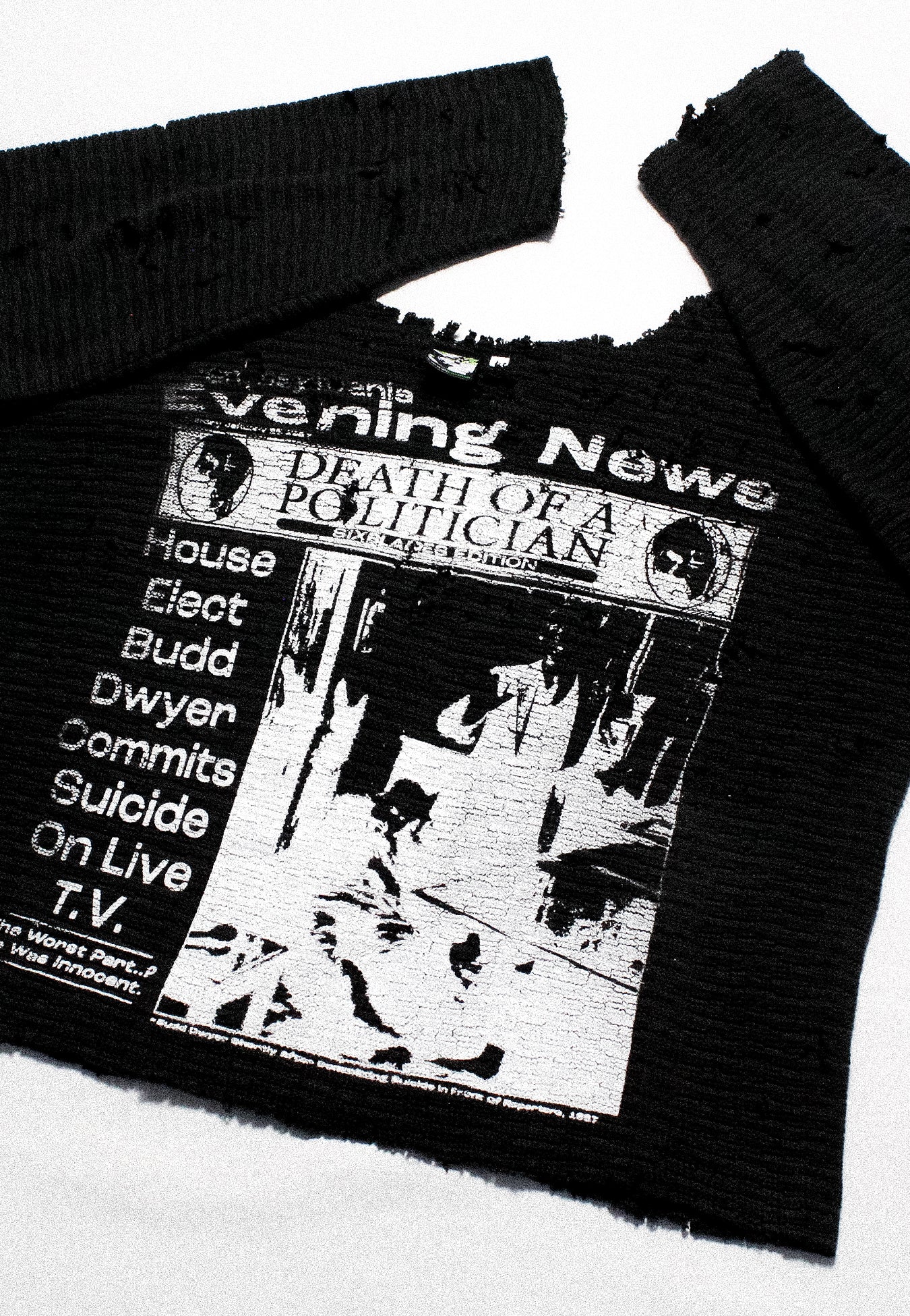 "DIE LIKE DWYER" Thrashed & Cropped Knit Sweater (L)
