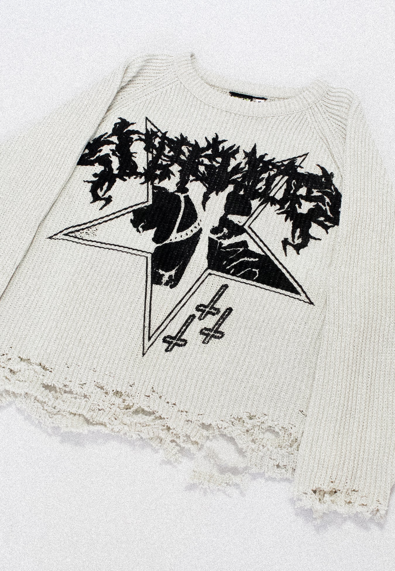 "š¤PENTABLADEš¤" Thrashed Knit Sweater (M)