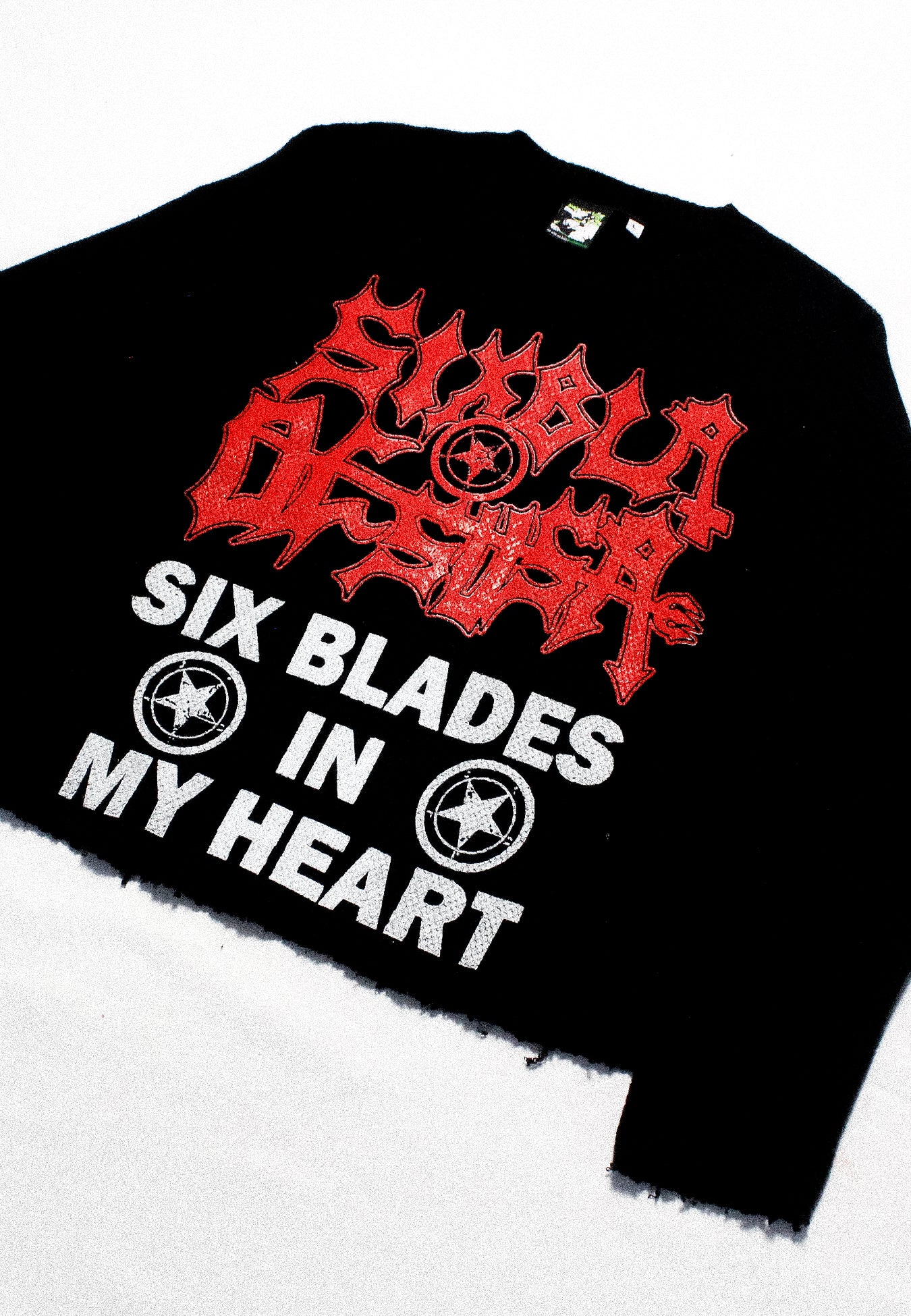 "SIX BLADES IN MY HEART" Cropped Pullover Knit (L)