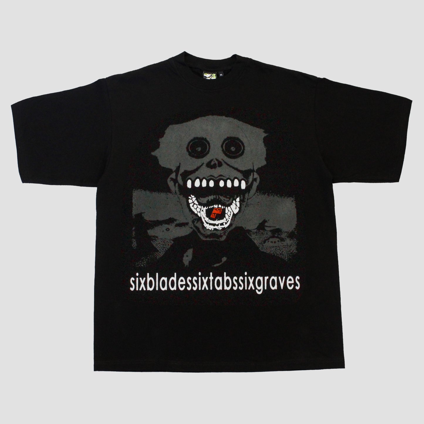 "SIXBLADESSIX(red)TABSSIXGRAVES" Heavyweight Tee (XL)