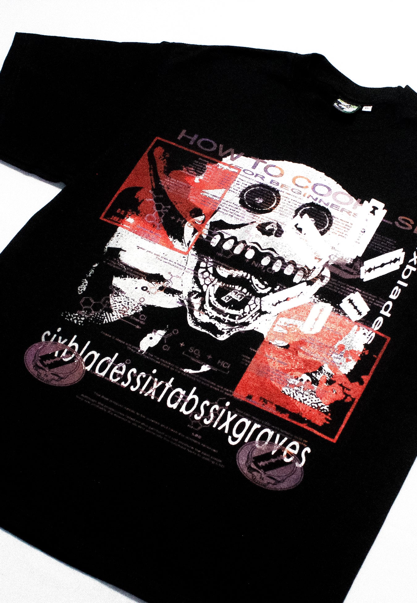 "SIXBLADESSIXTABSSIXGRAVES" Heavyweight Tee (XL)