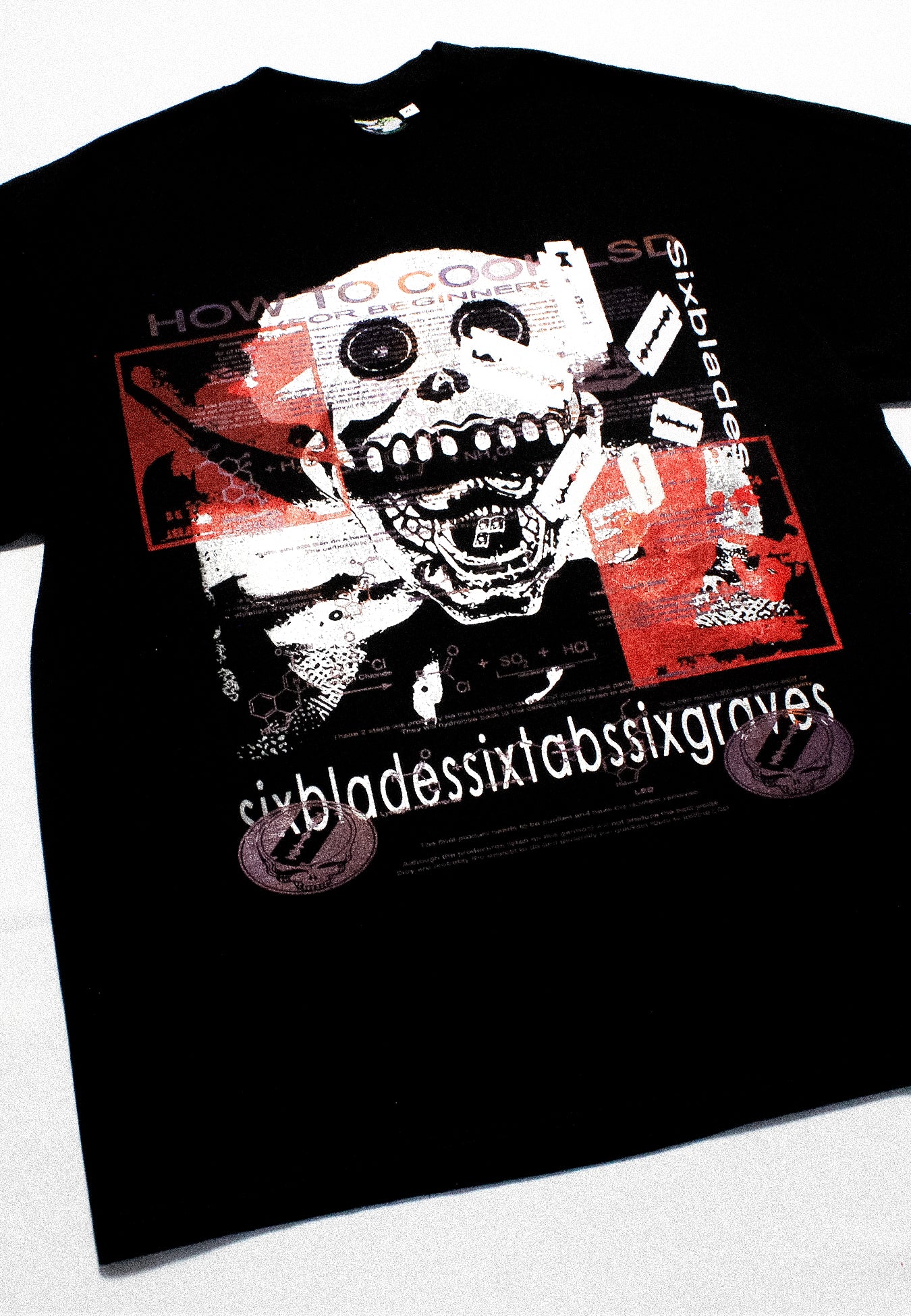 "SIXBLADESSIXTABSSIXGRAVES" Heavyweight Tee (XL)
